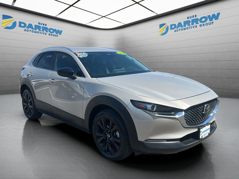 Mazda CX-30 Vehicle Full-screen Gallery Image 7