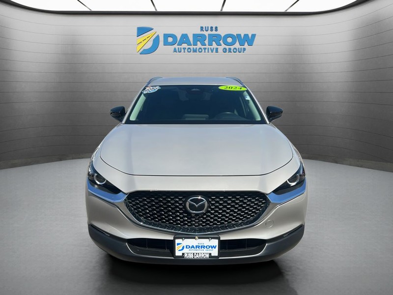 Mazda CX-30 Vehicle Full-screen Gallery Image 8