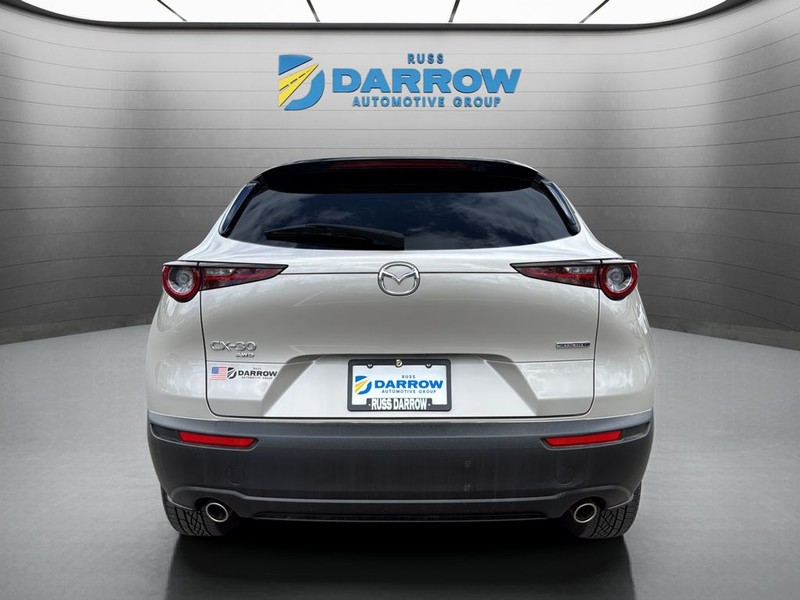Mazda CX-30 Vehicle Full-screen Gallery Image 4