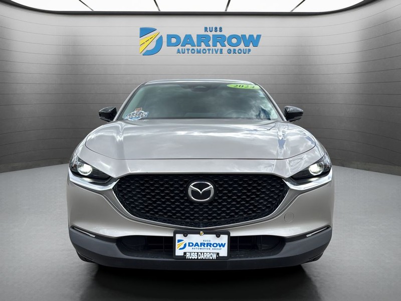 Mazda CX-30 Vehicle Full-screen Gallery Image 8