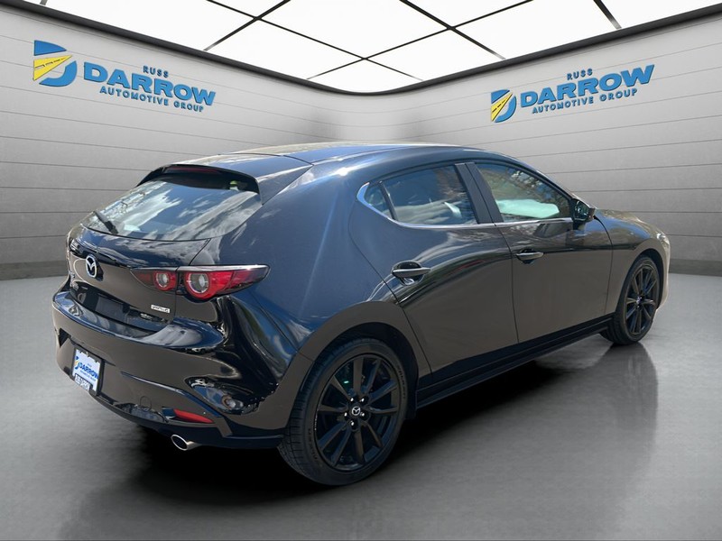 Mazda Mazda3 Hatchback Vehicle Full-screen Gallery Image 5