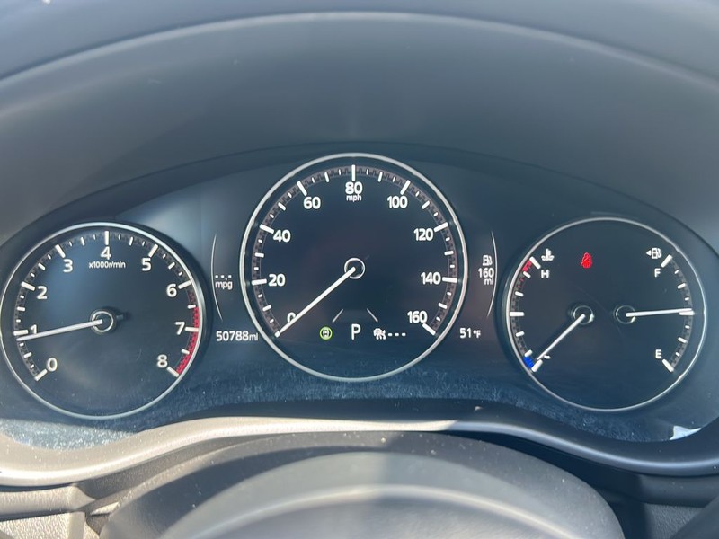 Mazda Mazda3 Hatchback Vehicle Full-screen Gallery Image 18