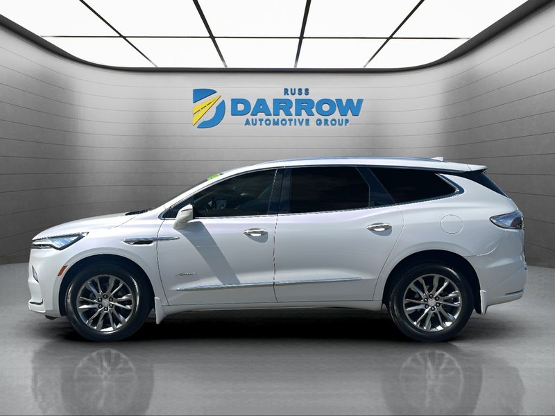 Buick Enclave Vehicle Full-screen Gallery Image 2