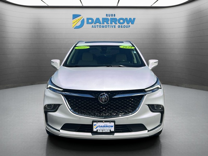 Buick Enclave Vehicle Full-screen Gallery Image 8