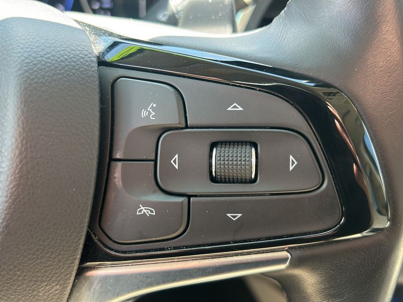 Buick Enclave Vehicle Full-screen Gallery Image 26