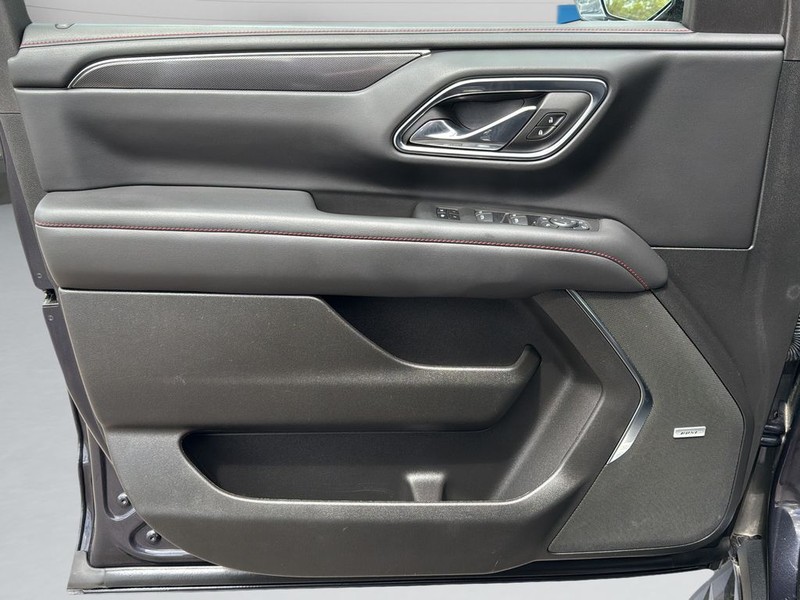 Chevrolet Tahoe Vehicle Full-screen Gallery Image 11