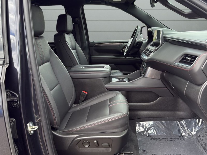 Chevrolet Tahoe Vehicle Full-screen Gallery Image 15