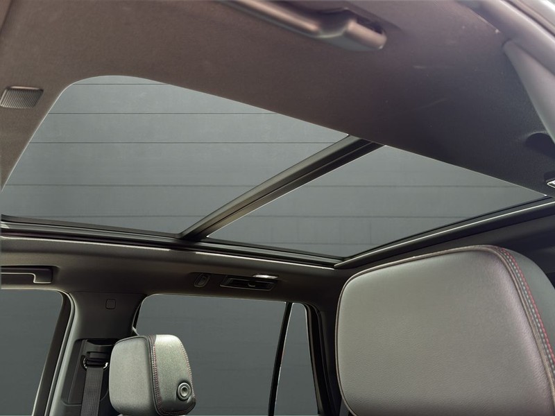 Chevrolet Tahoe Vehicle Full-screen Gallery Image 16