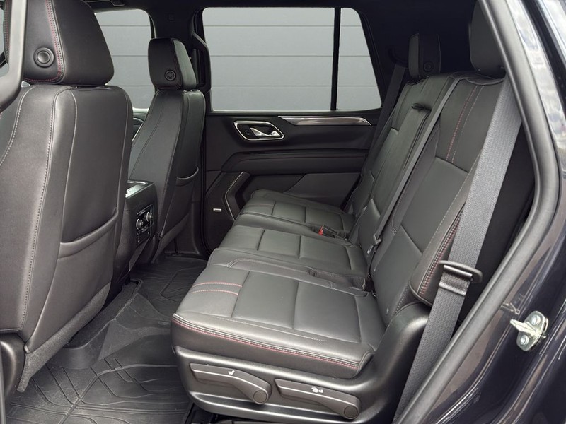 Chevrolet Tahoe Vehicle Full-screen Gallery Image 17