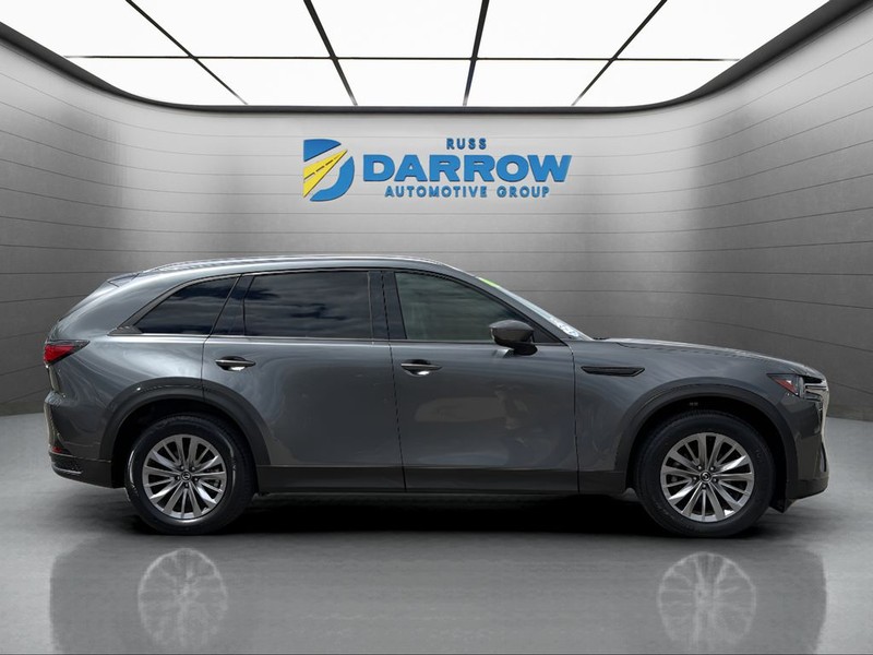 Mazda CX-90 Vehicle Full-screen Gallery Image 6