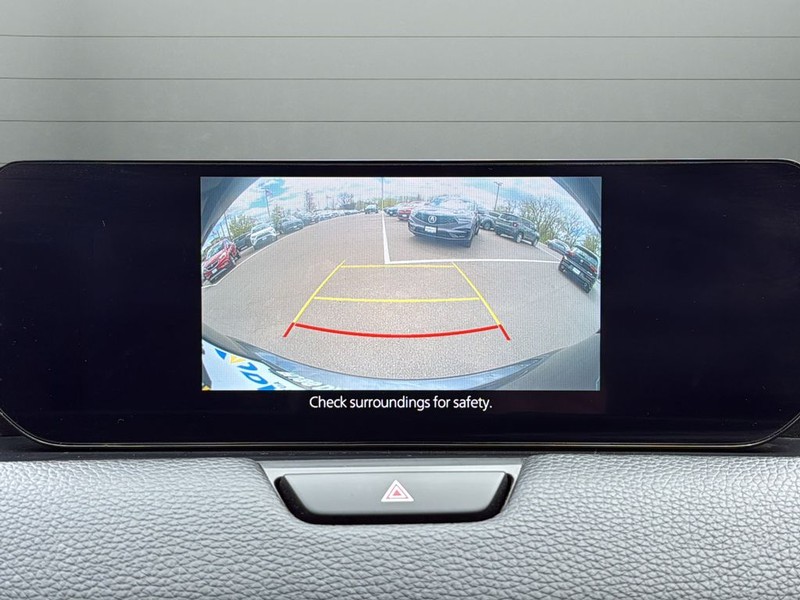 Mazda CX-90 Vehicle Full-screen Gallery Image 24