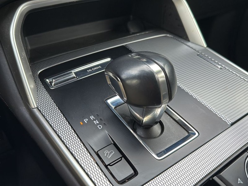 Mazda CX-90 Vehicle Full-screen Gallery Image 25