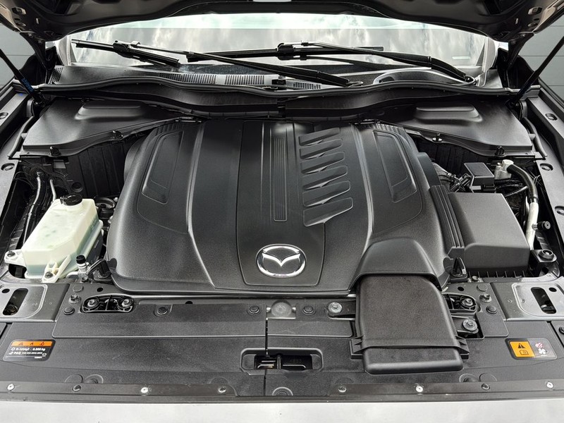 Mazda CX-90 Vehicle Full-screen Gallery Image 29