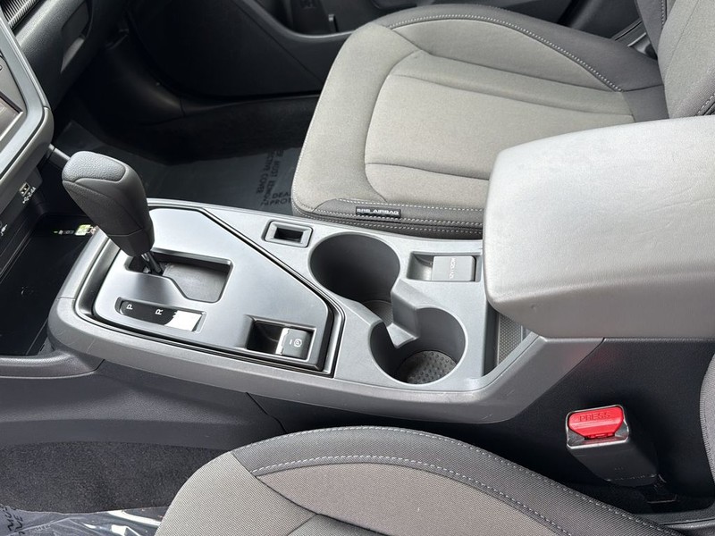 Subaru Crosstrek Vehicle Full-screen Gallery Image 18