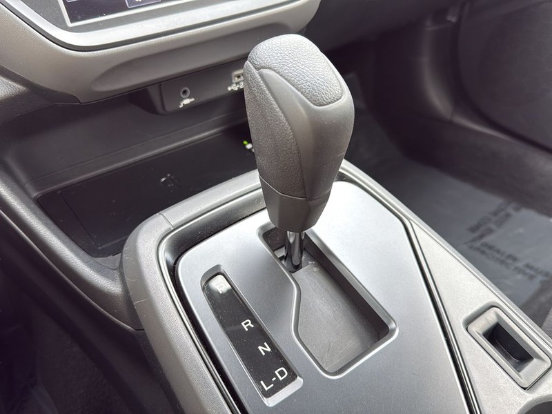 Subaru Crosstrek Vehicle Full-screen Gallery Image 22