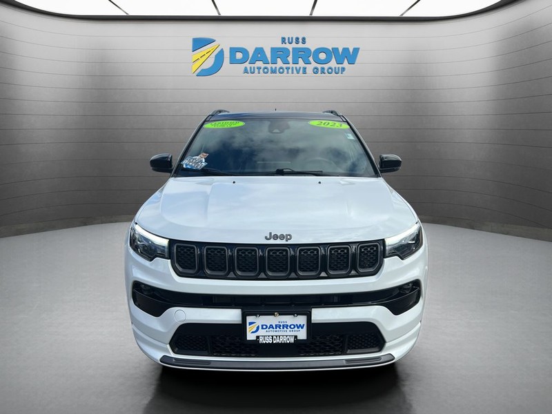 Jeep Compass Vehicle Full-screen Gallery Image 8