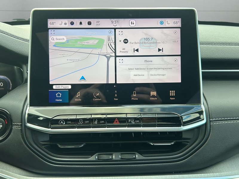 Jeep Compass Vehicle Full-screen Gallery Image 20