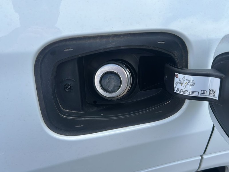 Jeep Compass Vehicle Full-screen Gallery Image 30