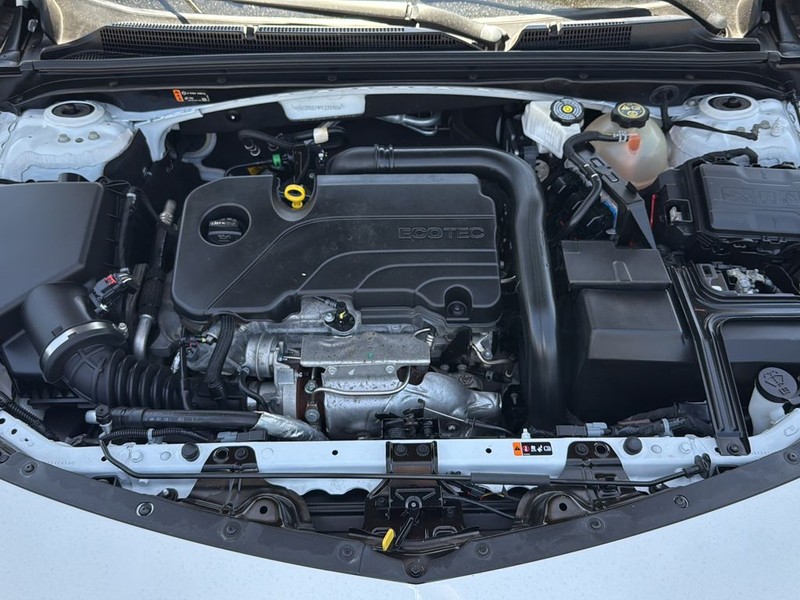 Chevrolet Malibu Vehicle Full-screen Gallery Image 27