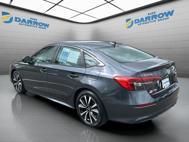 Honda Civic Sedan Vehicle Full-screen Gallery Image 3