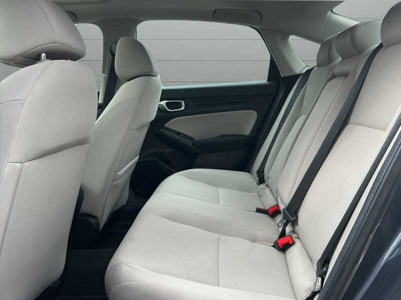 Honda Civic Sedan Vehicle Full-screen Gallery Image 11