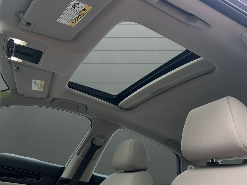 Honda Civic Sedan Vehicle Full-screen Gallery Image 15