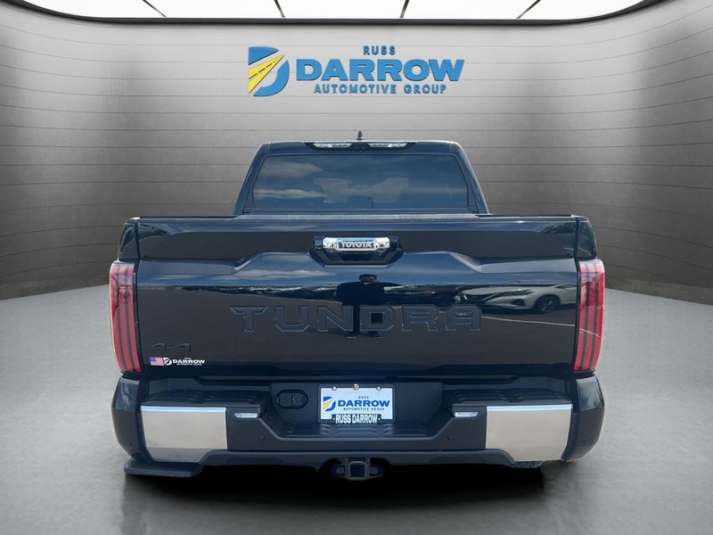 Toyota Tundra 4WD Vehicle Full-screen Gallery Image 4