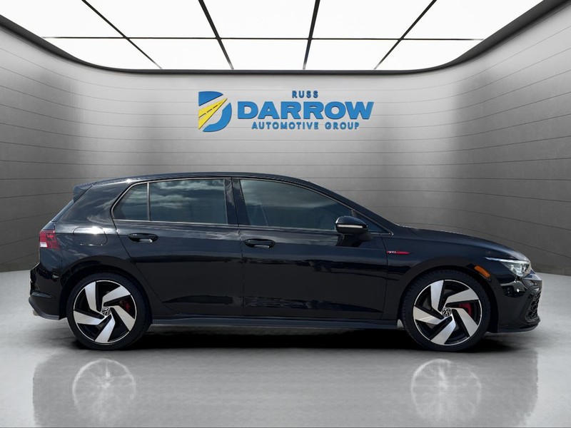Volkswagen Golf GTI Vehicle Full-screen Gallery Image 6