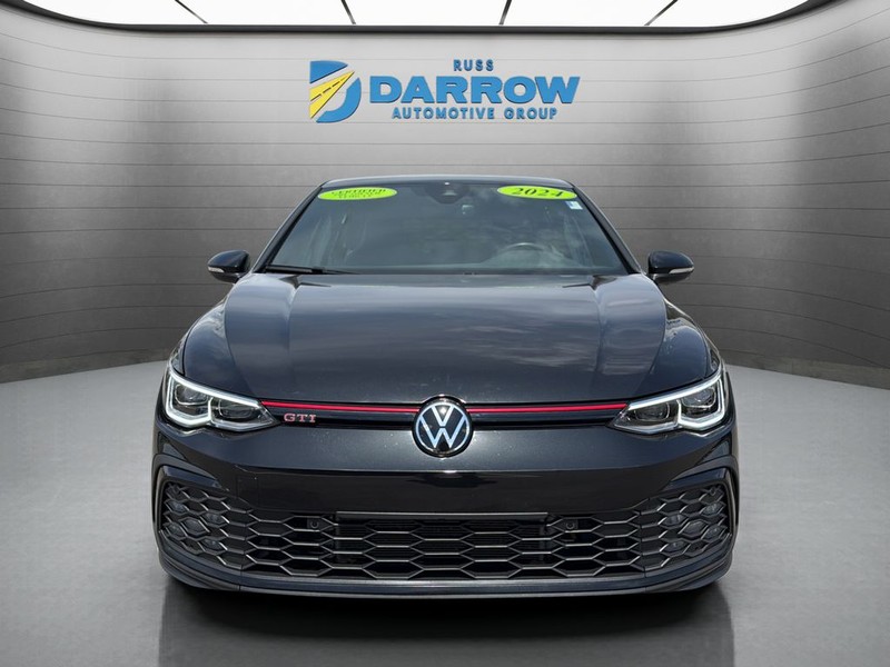 Volkswagen Golf GTI Vehicle Full-screen Gallery Image 8