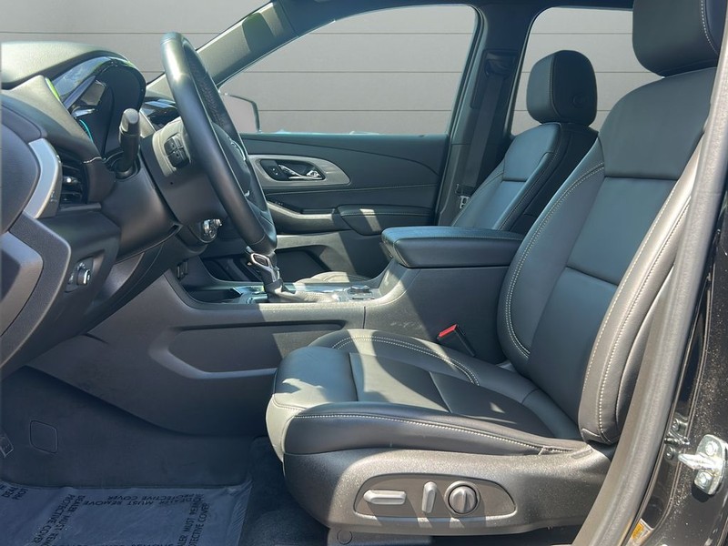 Chevrolet Traverse Vehicle Full-screen Gallery Image 10