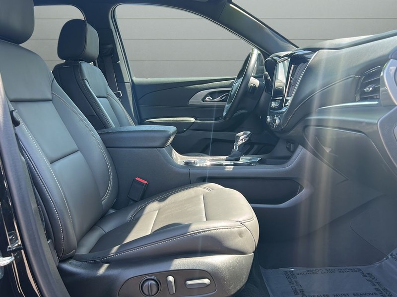 Chevrolet Traverse Vehicle Full-screen Gallery Image 14