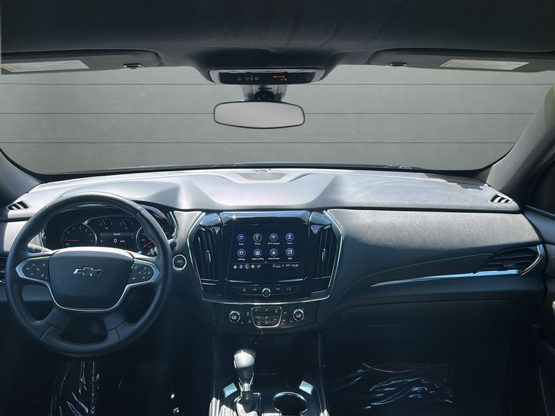 Chevrolet Traverse Vehicle Full-screen Gallery Image 15