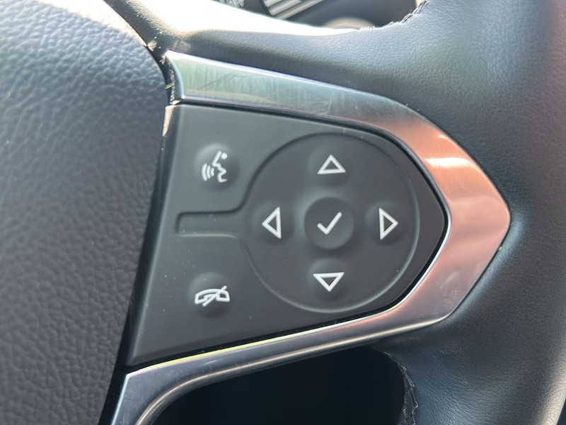 Chevrolet Traverse Vehicle Full-screen Gallery Image 17