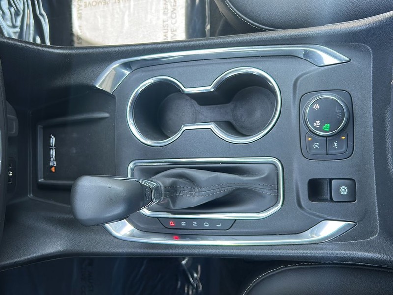 Chevrolet Traverse Vehicle Full-screen Gallery Image 20