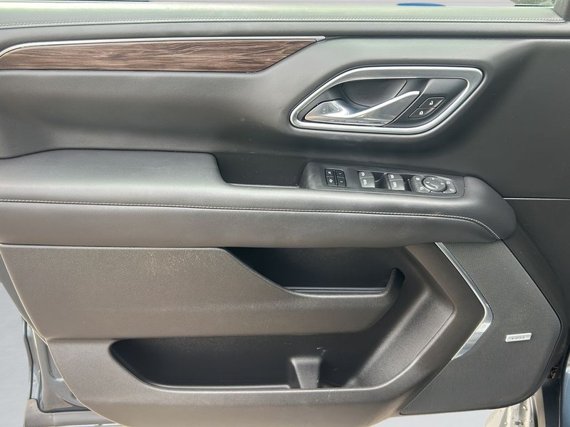 Chevrolet Tahoe Vehicle Full-screen Gallery Image 09