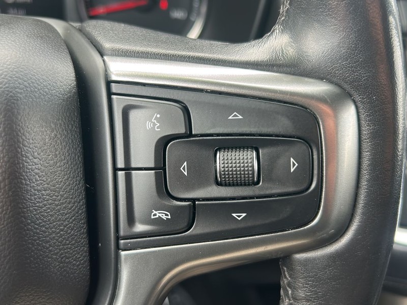 Chevrolet Tahoe Vehicle Full-screen Gallery Image 18