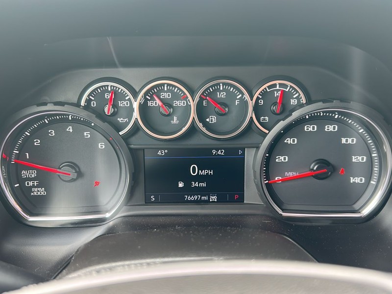Chevrolet Tahoe Vehicle Full-screen Gallery Image 19