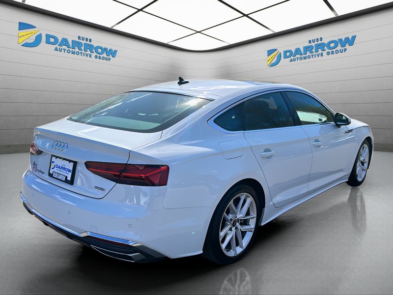 Audi A5 Sportback Vehicle Full-screen Gallery Image 05