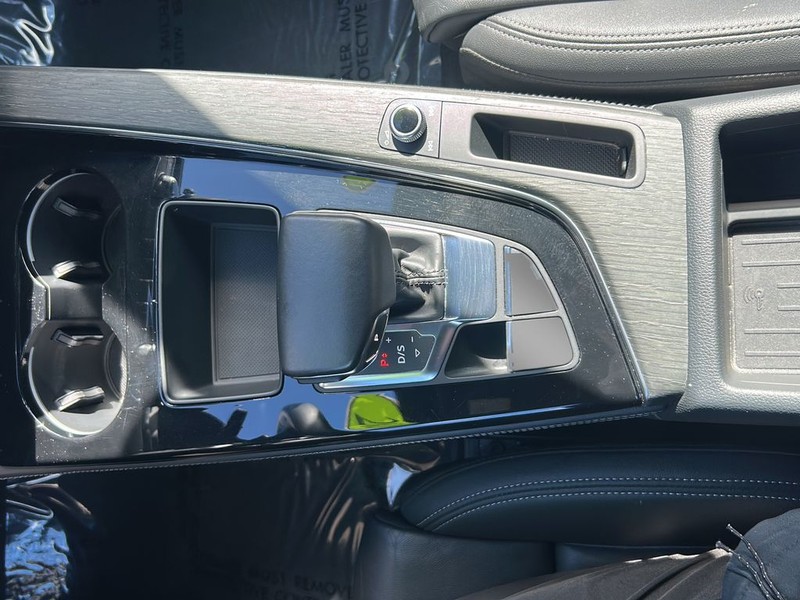 Audi A5 Sportback Vehicle Full-screen Gallery Image 19