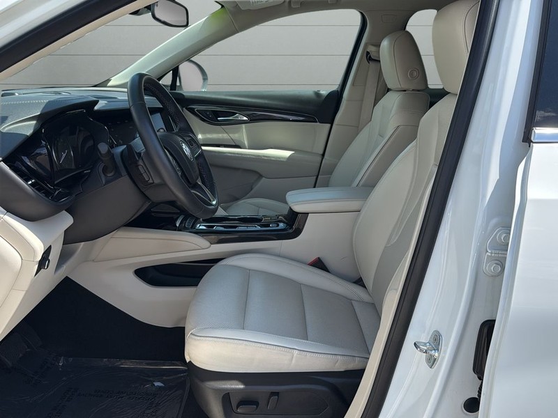 Buick Envision Vehicle Full-screen Gallery Image 10