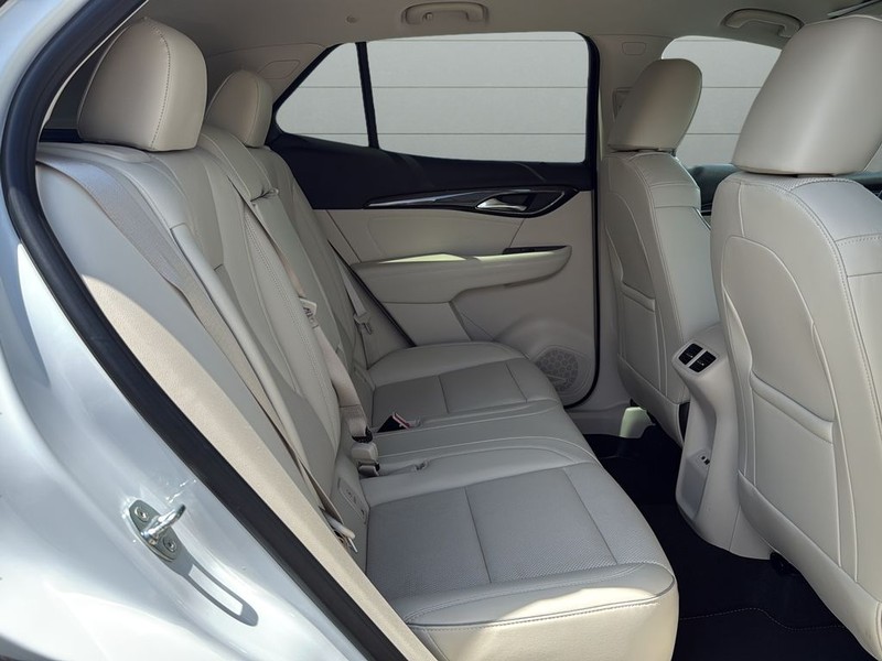 Buick Envision Vehicle Full-screen Gallery Image 14