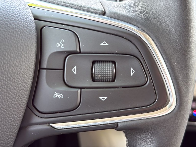 Buick Envision Vehicle Full-screen Gallery Image 18