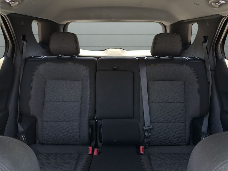 Chevrolet Equinox Vehicle Full-screen Gallery Image 27