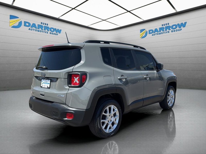 Jeep Renegade Vehicle Full-screen Gallery Image 5