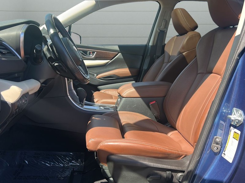 Subaru Ascent Vehicle Full-screen Gallery Image 12