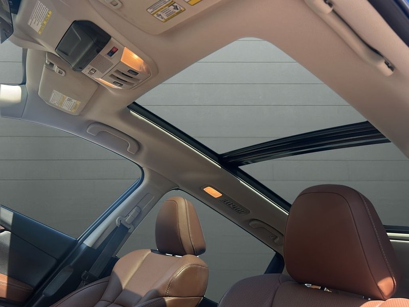 Subaru Ascent Vehicle Full-screen Gallery Image 31
