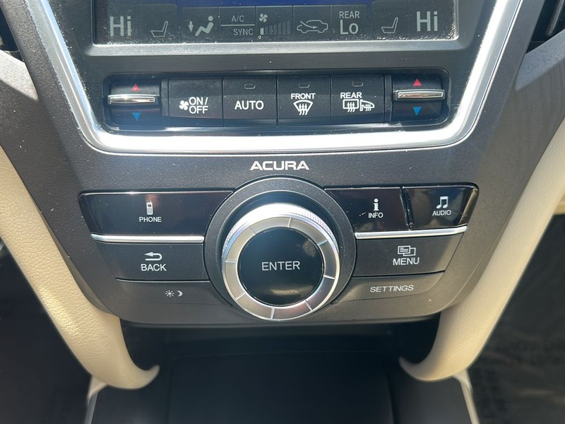 Acura MDX Vehicle Full-screen Gallery Image 27