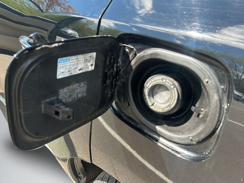 Acura MDX Vehicle Full-screen Gallery Image 32