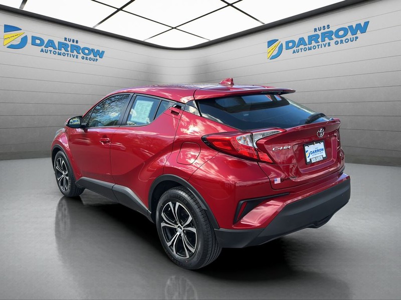 Toyota C-HR Vehicle Full-screen Gallery Image 3