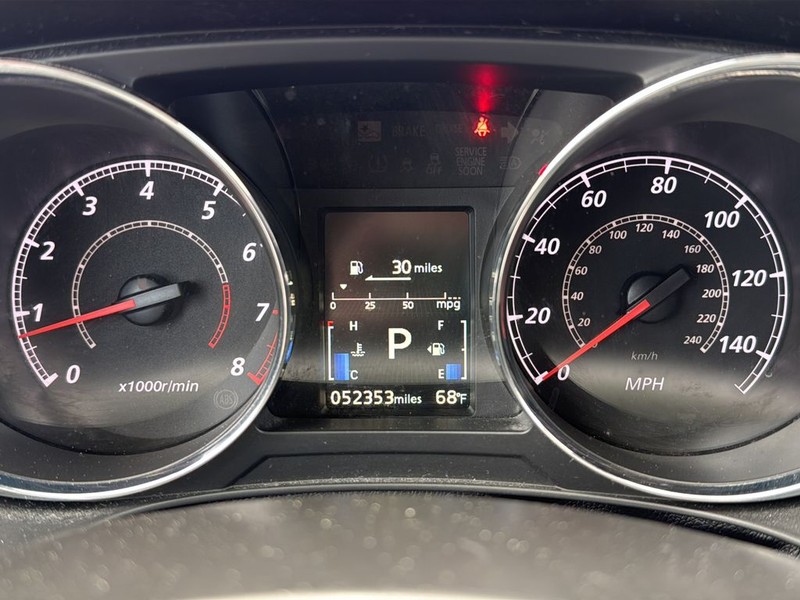 Mitsubishi Outlander Sport Vehicle Full-screen Gallery Image 13